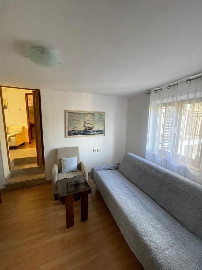 Holiday Home Noeli & Diego Karlobag Esterno foto