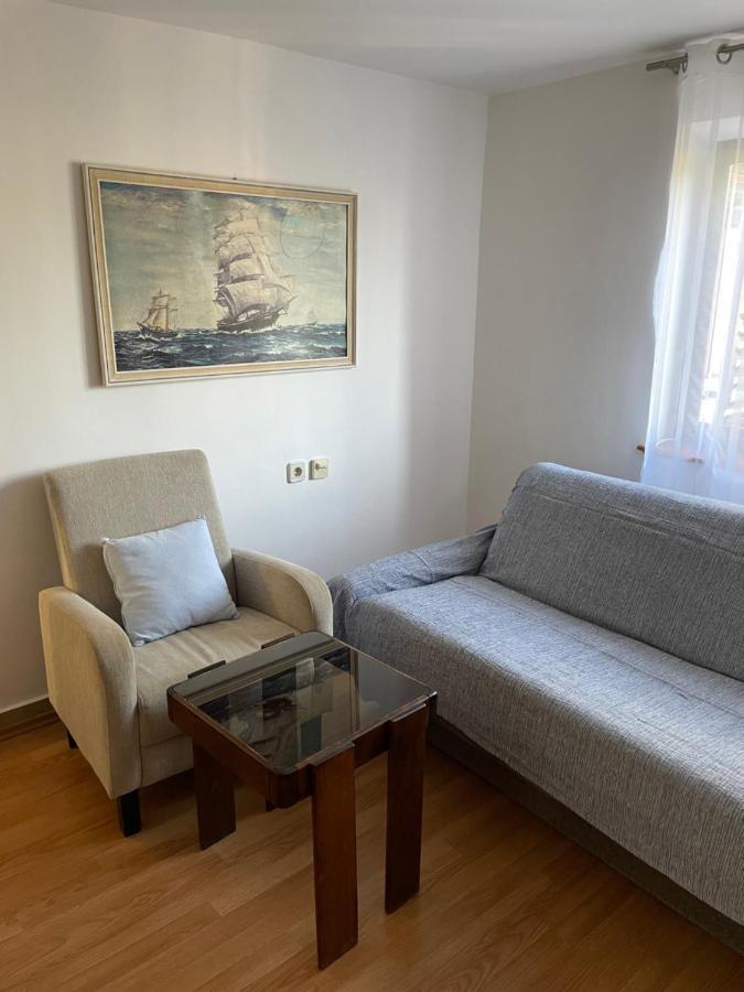 Holiday Home Noeli & Diego Karlobag Esterno foto