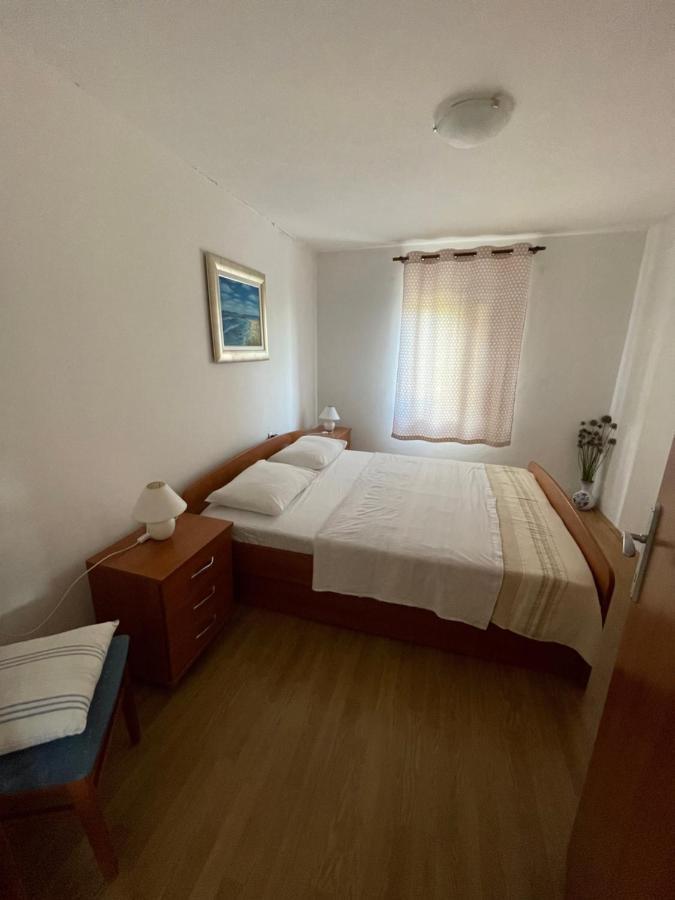 Holiday Home Noeli & Diego Karlobag Esterno foto